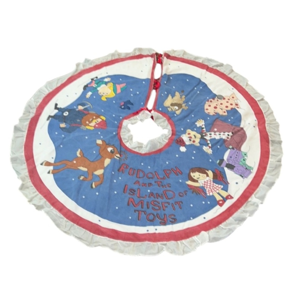 CVS vtg Rudolph the Red Nose reindeer & Island of Misfits Christmas tree skirt